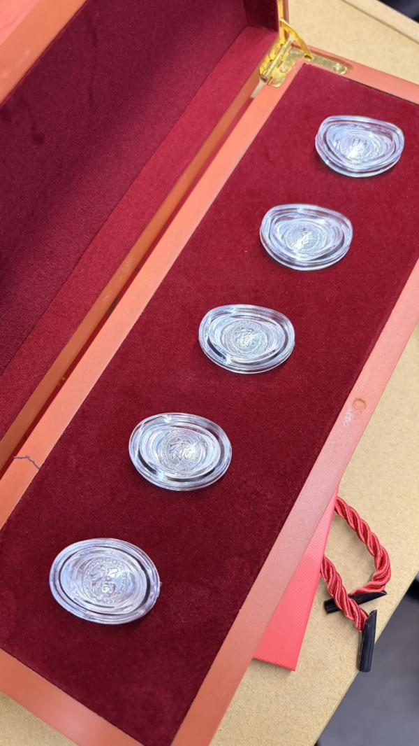 999足銀空心元寶-福祿壽喜財套裝(木盒裝-各5克)瑕疵款 商品圖