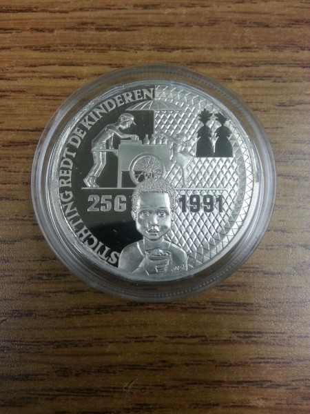 1991蘇里南25盾保護兒童系列精鑄銀幣28克 商品圖